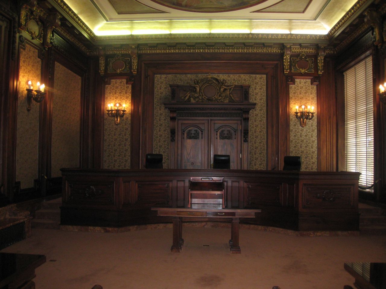 Appelate Courtroom
