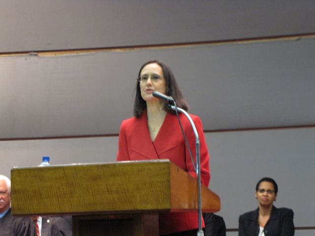 Illinois Attorney General Lisa Madigan delivered remarks praising retiring Chief Justice Thomas Fitzgerald.