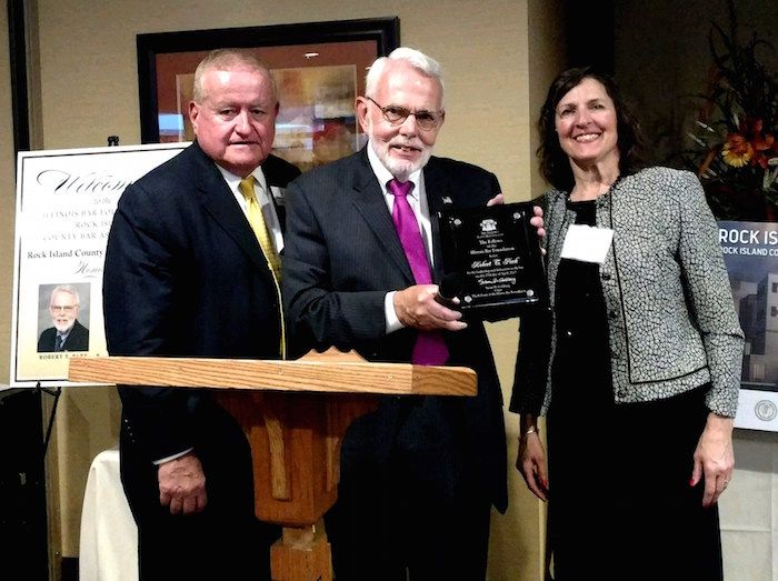 The Illinois Bar Foundation hosted a Rock Island County Fellows Reception on April 27, 2017 at the Oakwood Country Club in Coal Valley, Illinois.
