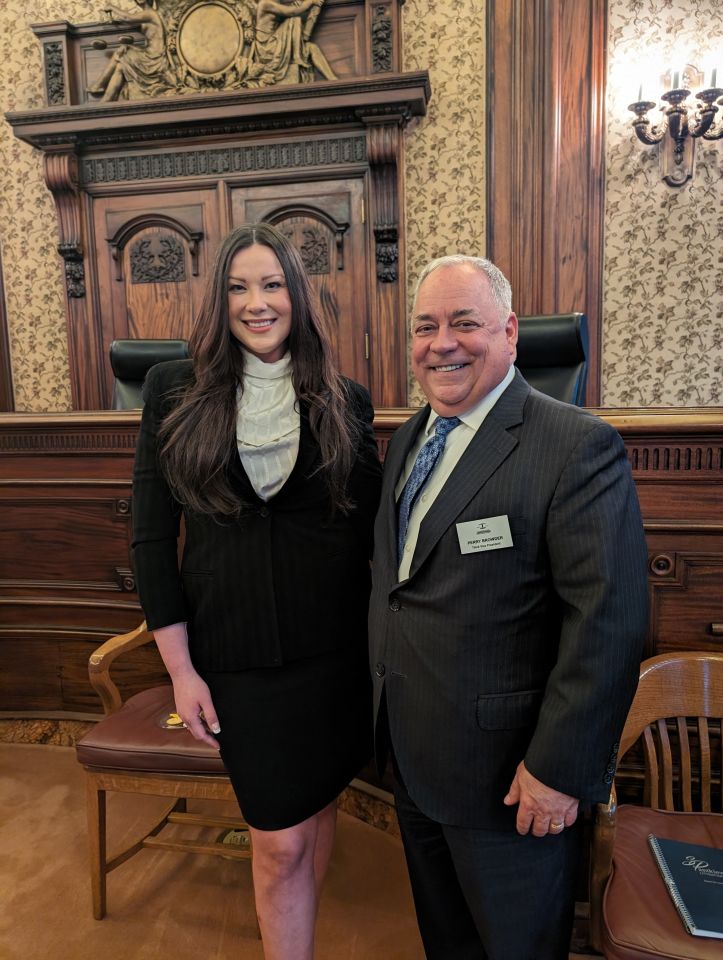 Admittee Sylvia Leszanczuk and ISBA 3rd VP Perry Browder